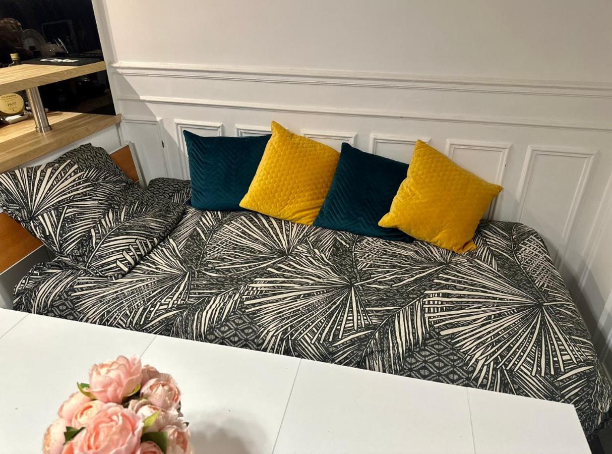 3 Pieces Champs-elysees, Ternes, Porte Maillot, 17eme Appartamento